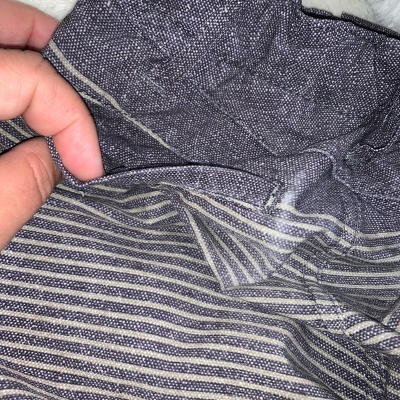 Boys Volcom size 4 shorts - Picture 8 of 9